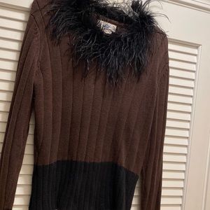 Rebecca Thomas brown/black sweater feather trim, XL. From Steinmart Boutique